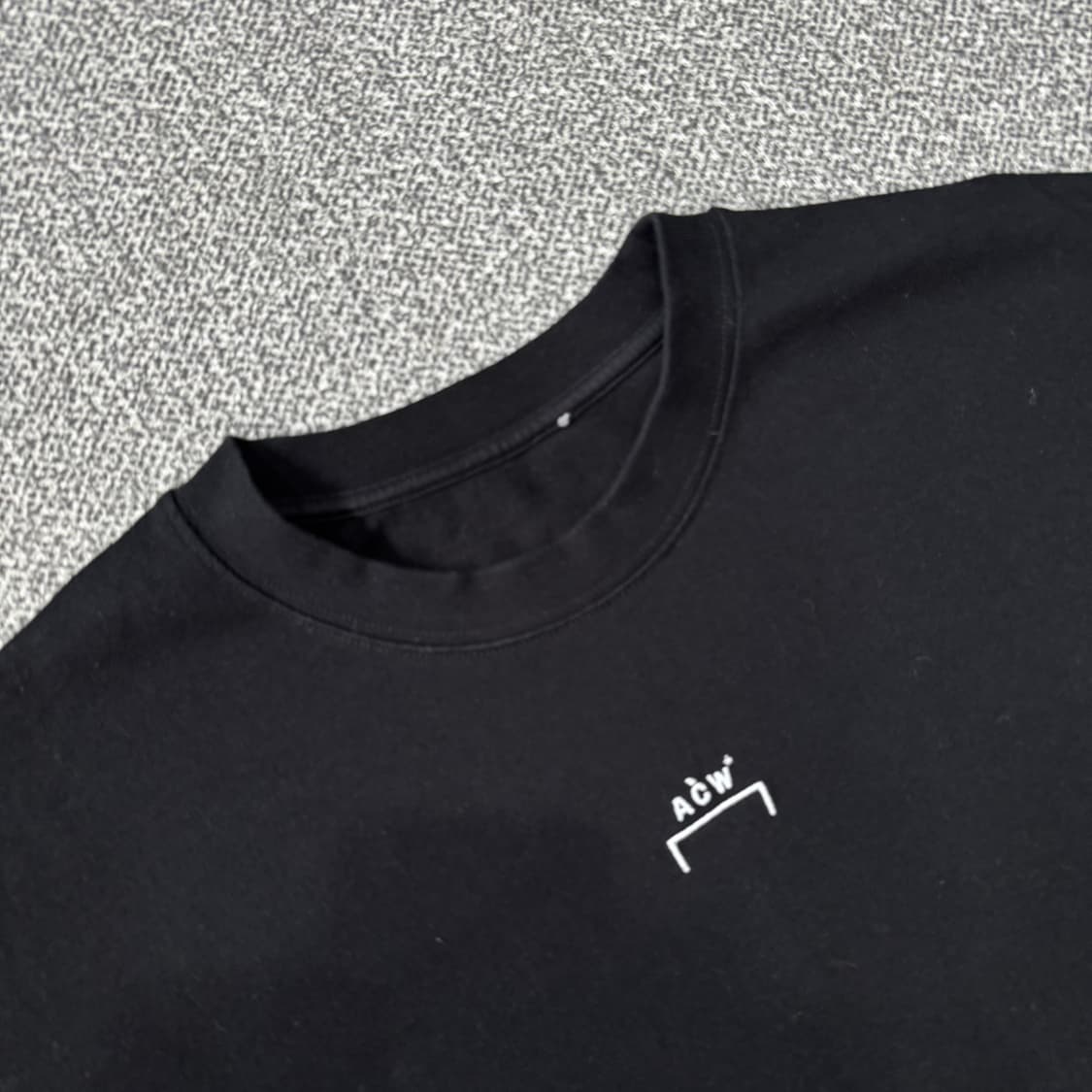 어콜드월 에센셜 그래픽 로고 티셔츠 상품이미지5