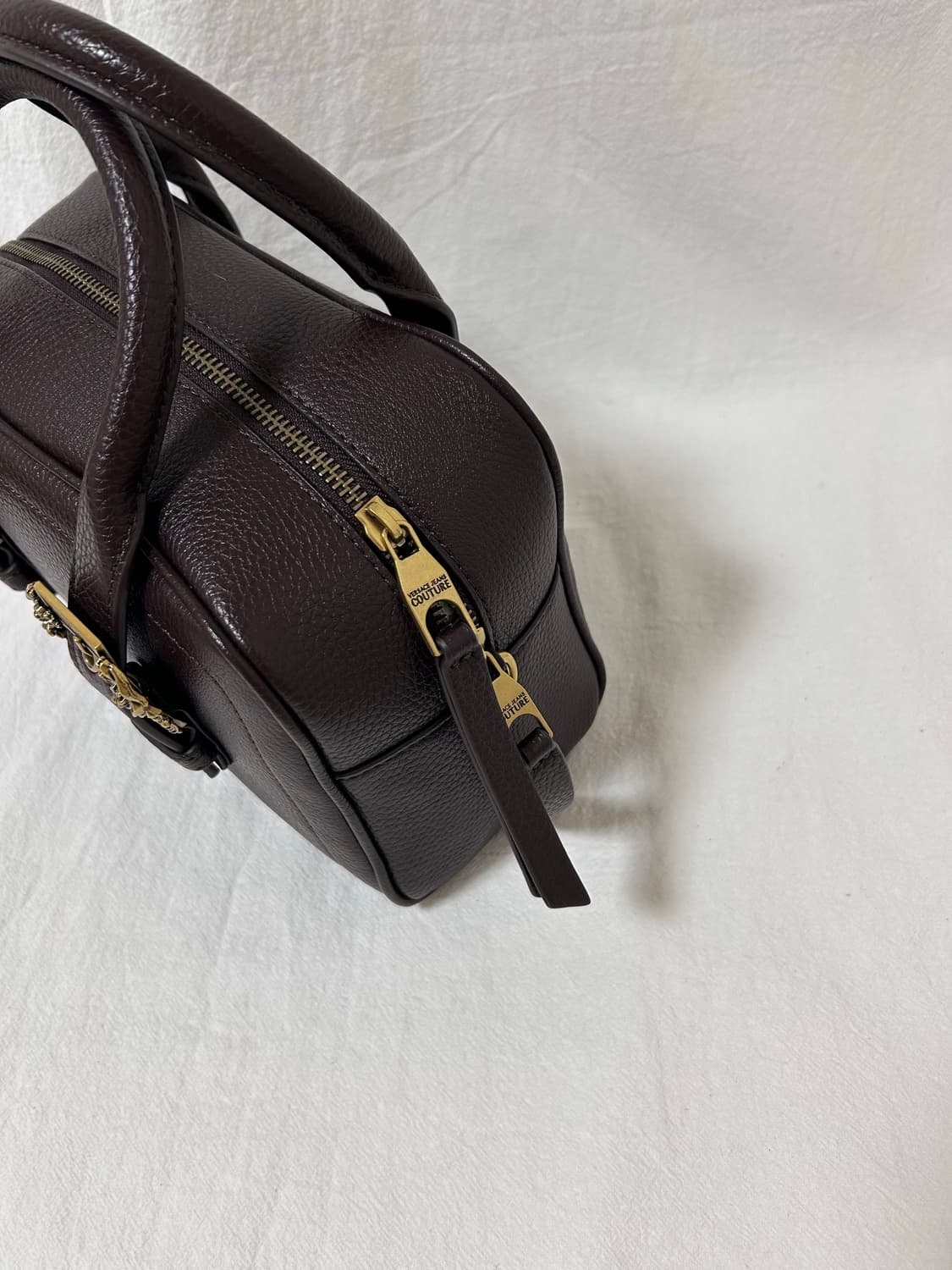 베르사체 진 쿠튀르 미니 보스턴백 브라운 상품이미지4