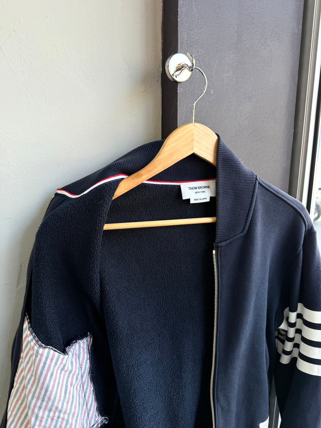 1/ 톰브라운 클래식 4-바 루프백 집업 자켓 상품이미지7