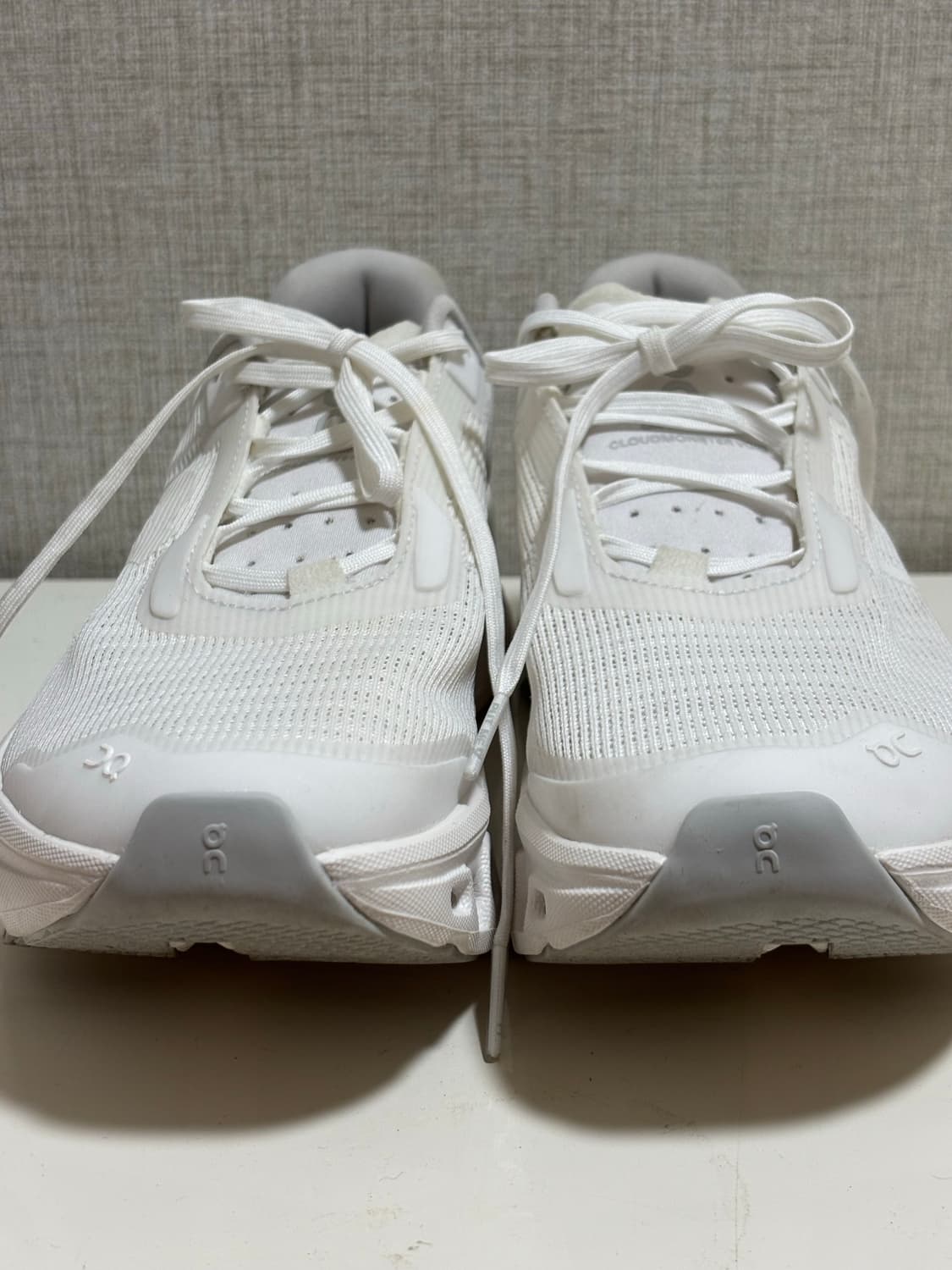 온러닝 클라우드 몬스터 보이드 화이트 (EU38, JP240) 상품이미지3