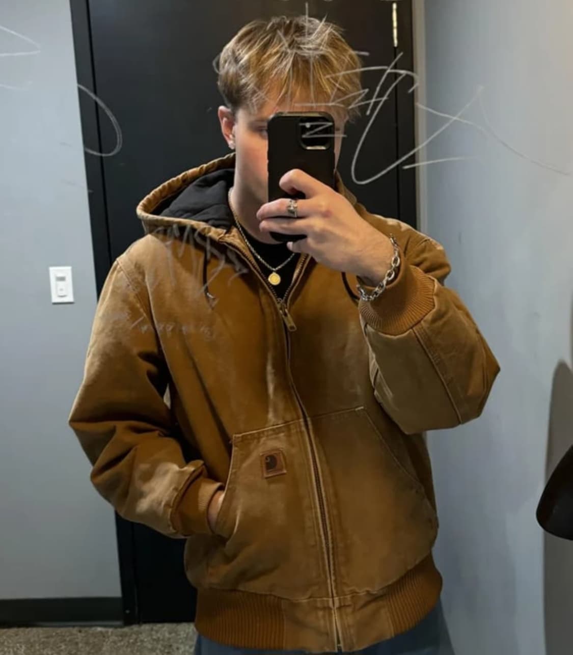 칼하트 j130-211 s사이즈 상품이미지1