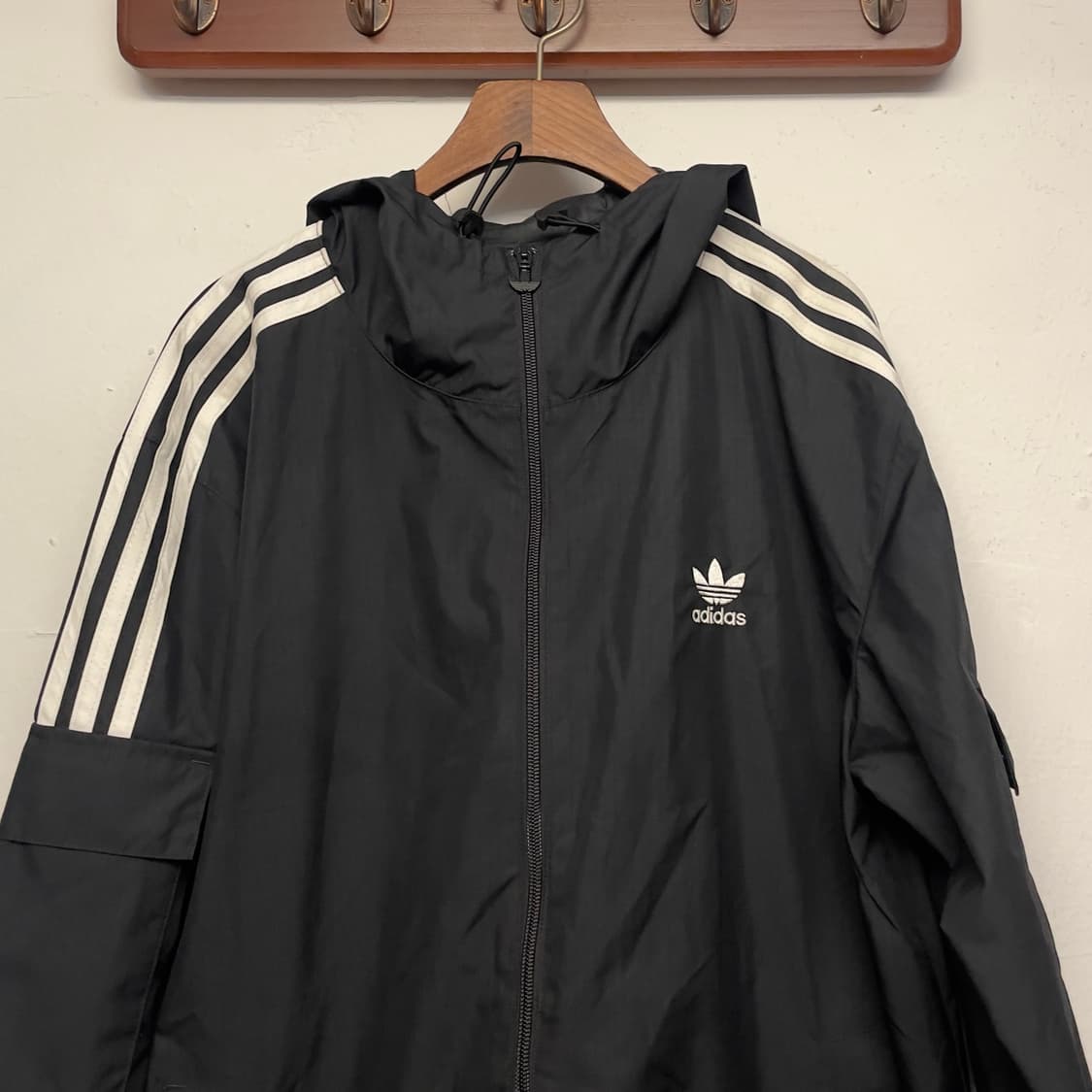 아디다스 삼선 우븐 바람막이 자켓   상품이미지3