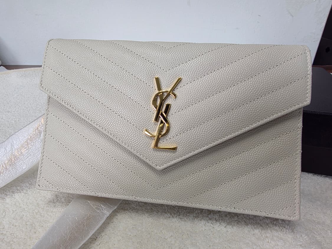 생로랑 WOC 크로스백  상품이미지5