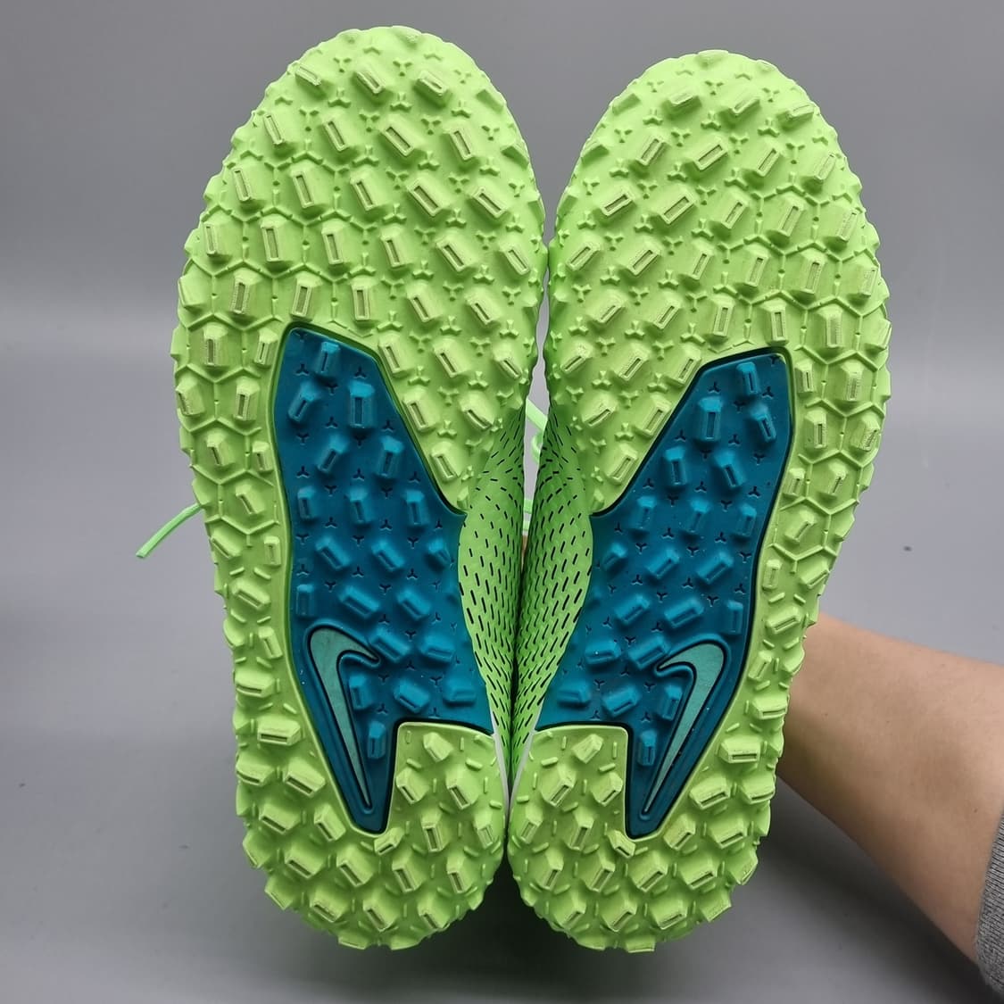 나이키 주니어 팬텀 GT 아카데미 풋살화240 상품이미지3