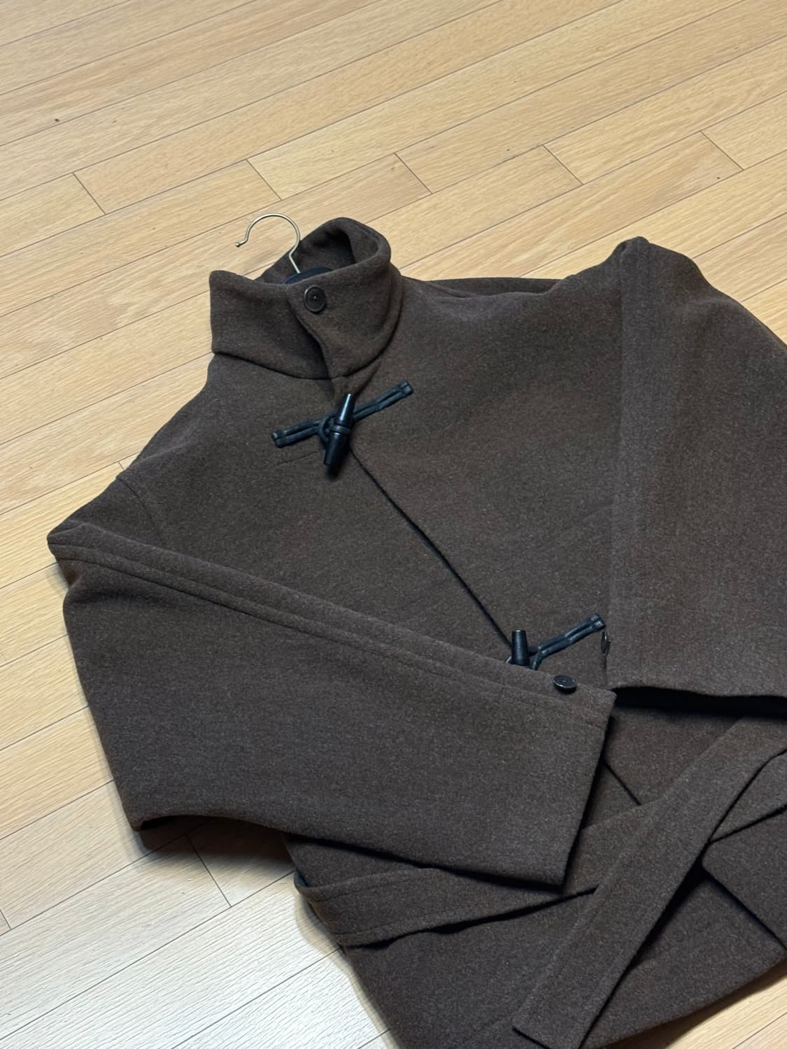 르메르 울 숏 배스로브 더플 코트 24FW 브라운 상품이미지2