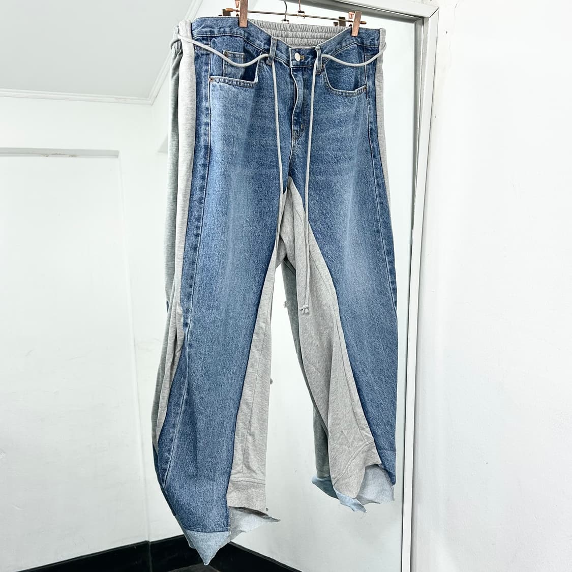 블레스 커스텀 데님 트랙 팬츠 상품이미지4