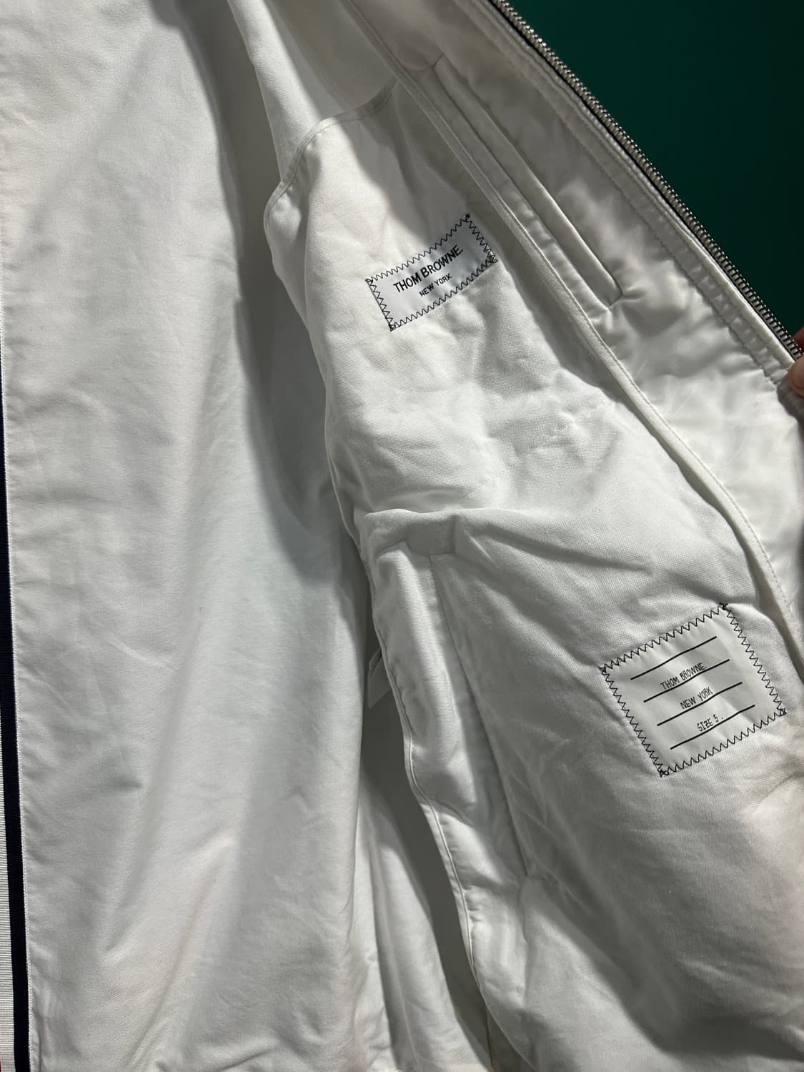 톰브라운 RWB 화이트 블루종 바람막이 5사이즈 상품이미지6