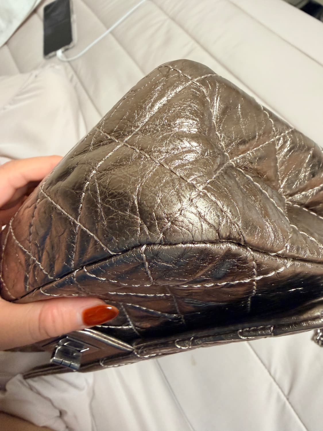 샤넬 2.55 빈티지 플랩백 메탈릭 라지 상품이미지8