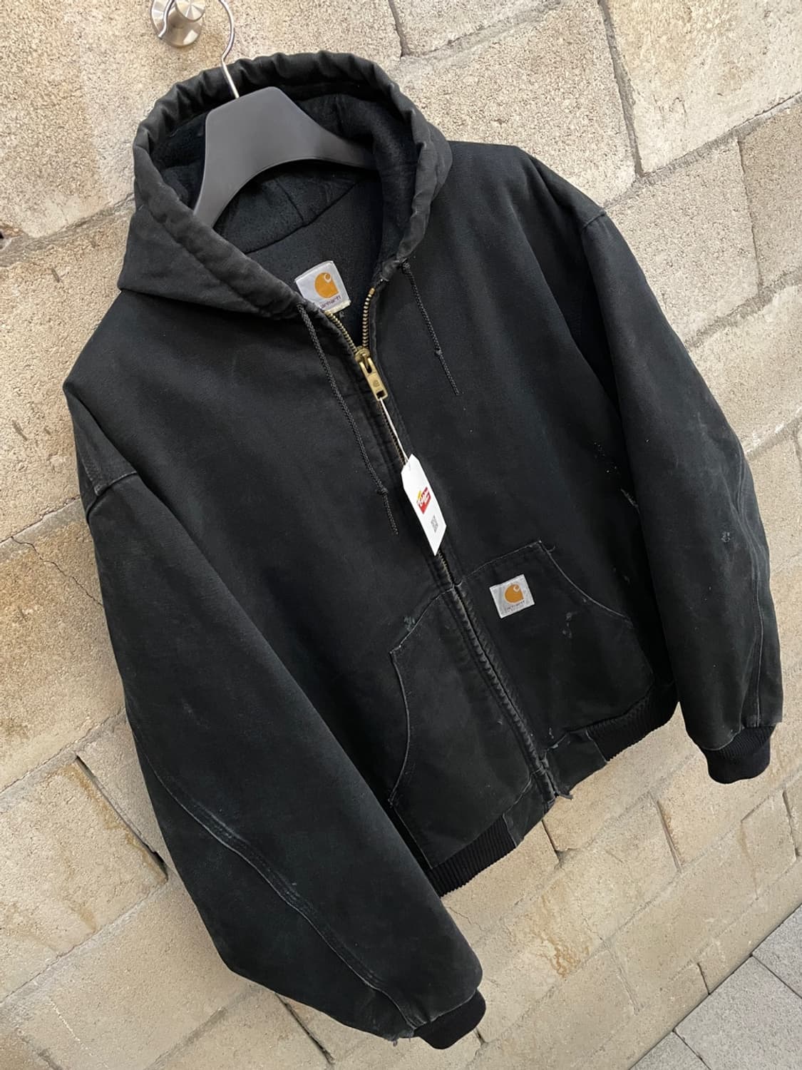 칼하트 J131 블랙 액티브 자켓 상품이미지3