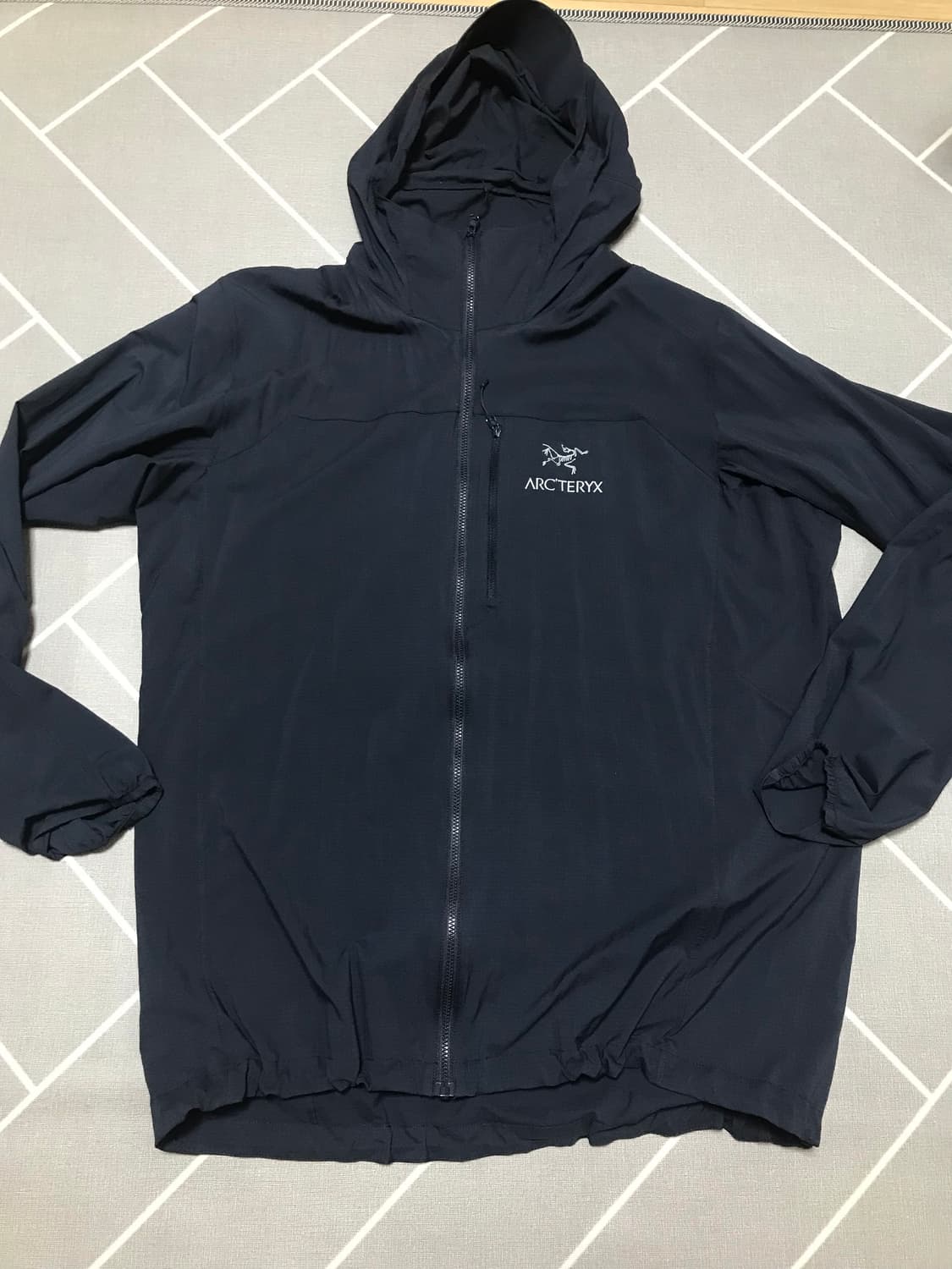 아크테릭스 스쿼미시 바람막이  상품이미지1