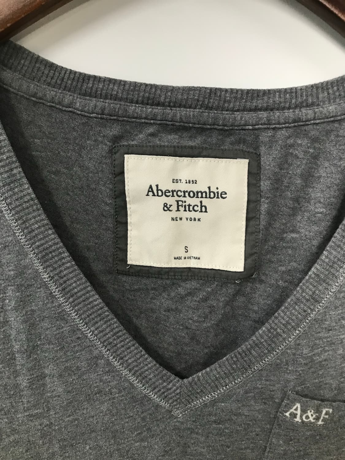 아베크롬비 y2k 와투케 포켓 그레이 반팔 티셔츠 상품이미지5