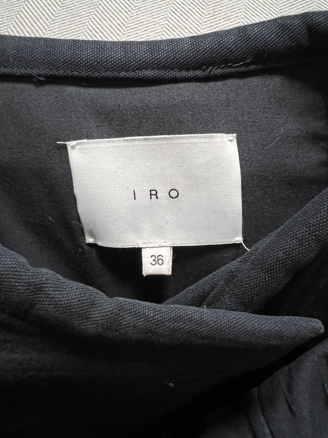 이로 IRO 블랙 자켓 정품 상품이미지3