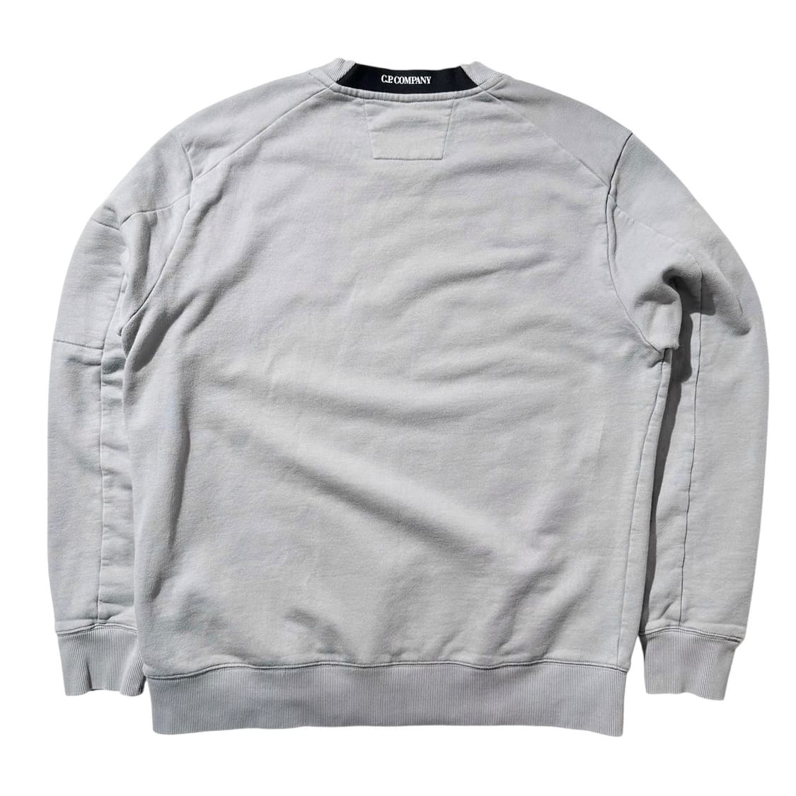 CP컴퍼니 사이드 렌즈 맨투맨 상품이미지2