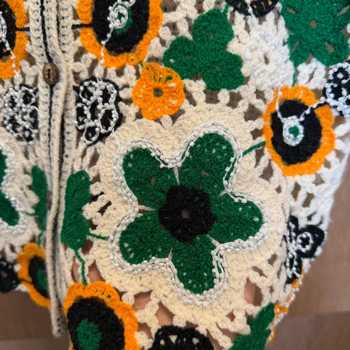 빈티지 브이넥 슬리브리스 니트 가디건 플라워 크로쉐 패턴 디테일 아이보리 상품이미지5