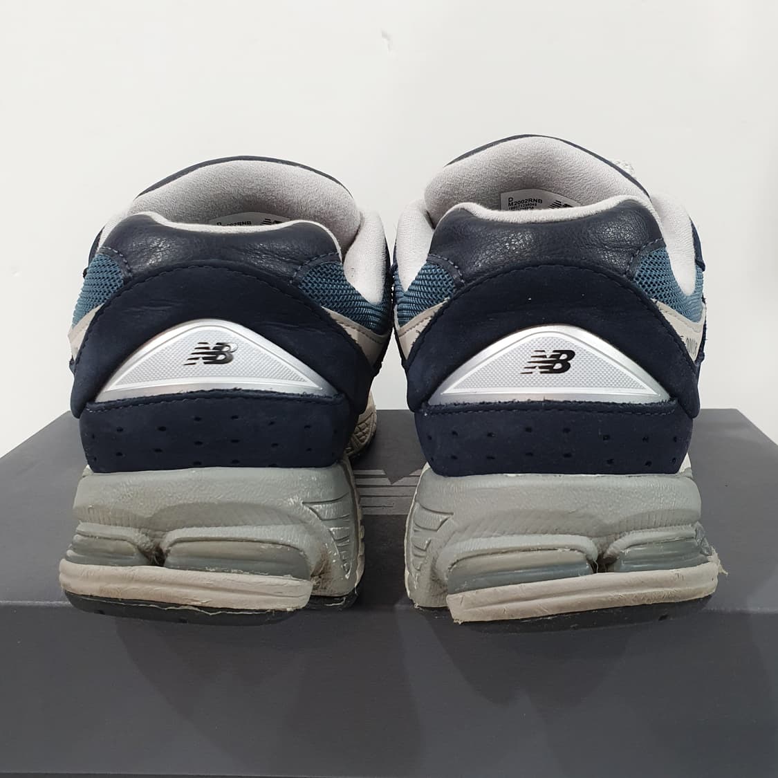 뉴발란스 2002R 다크네이비 265 상품이미지5
