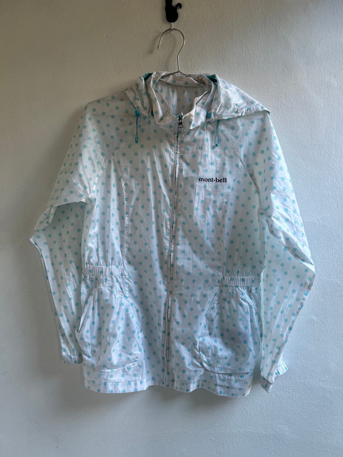 몽벨 땡땡이 바람막이  상품이미지1