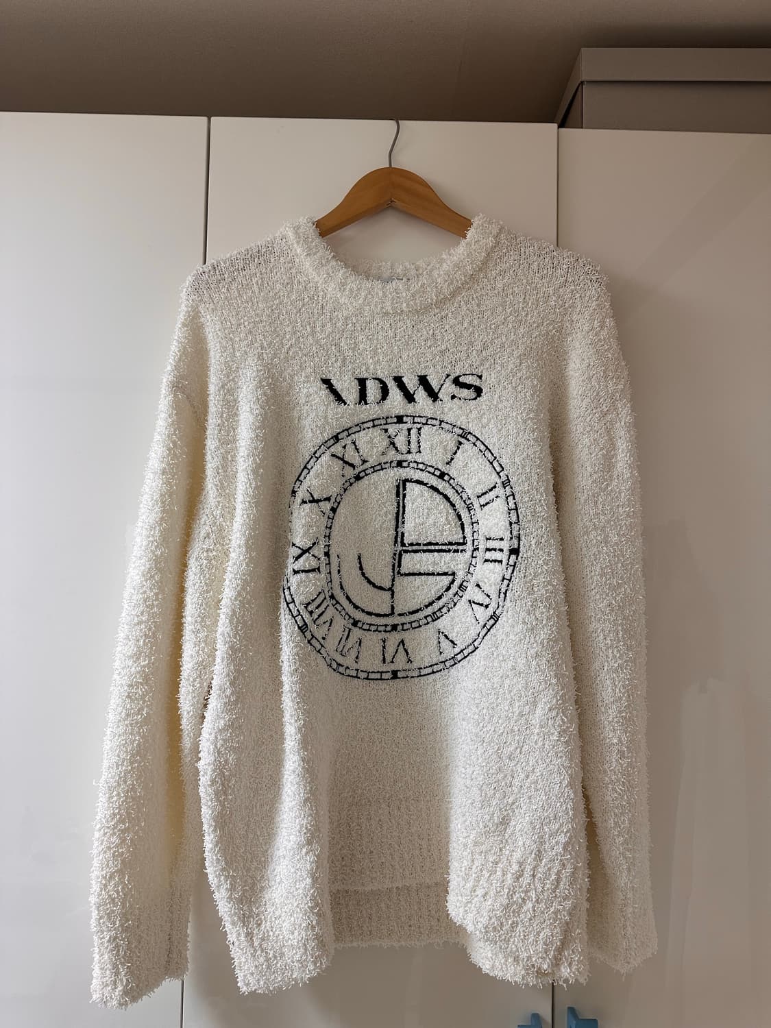 [새상품] 아이돈워너셀 IDWS 타임로고 니트 아이보리 상품이미지2