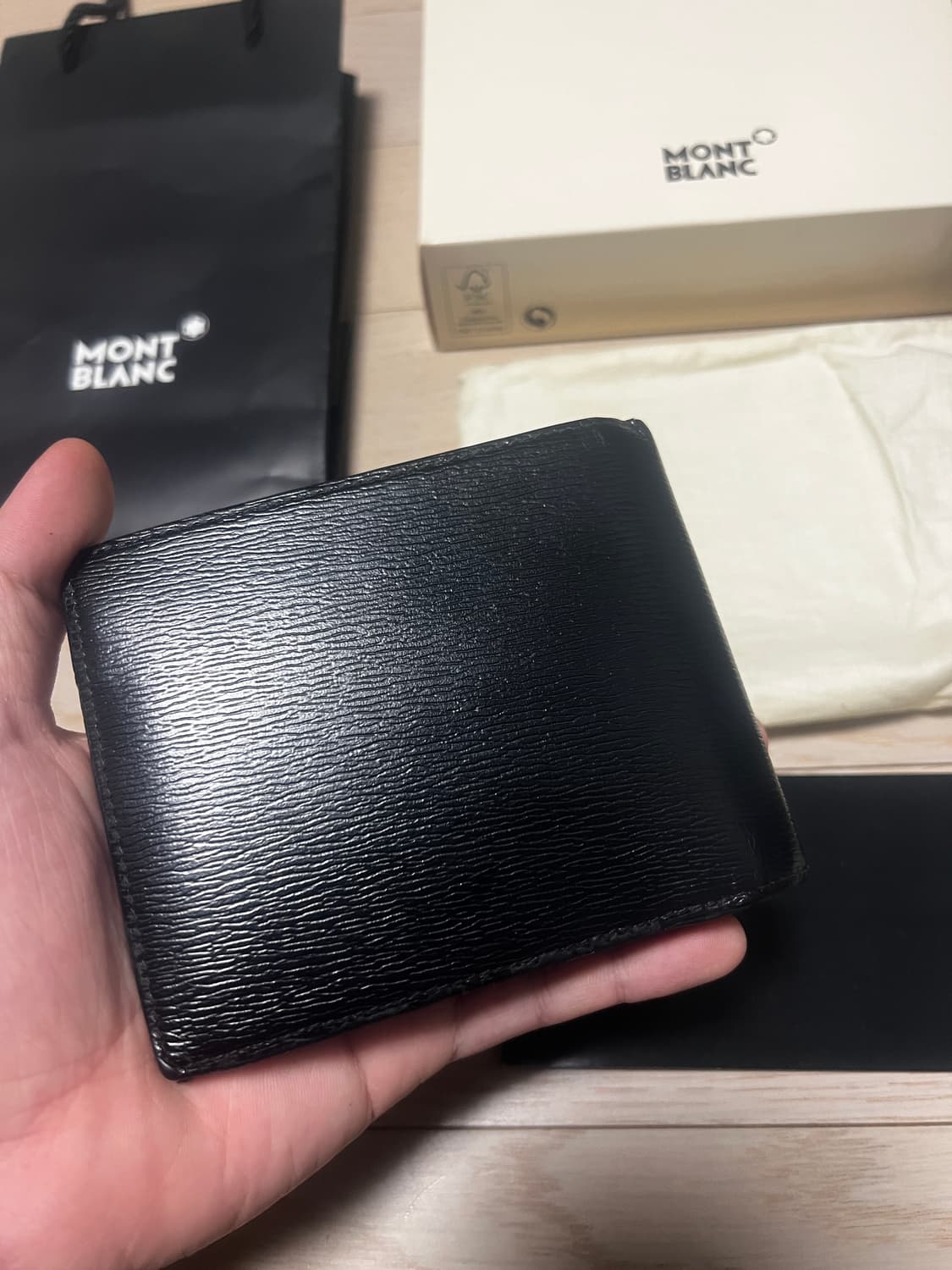 몽블랑 4810 웨스트사이드 머니클립 6cc 상품이미지4