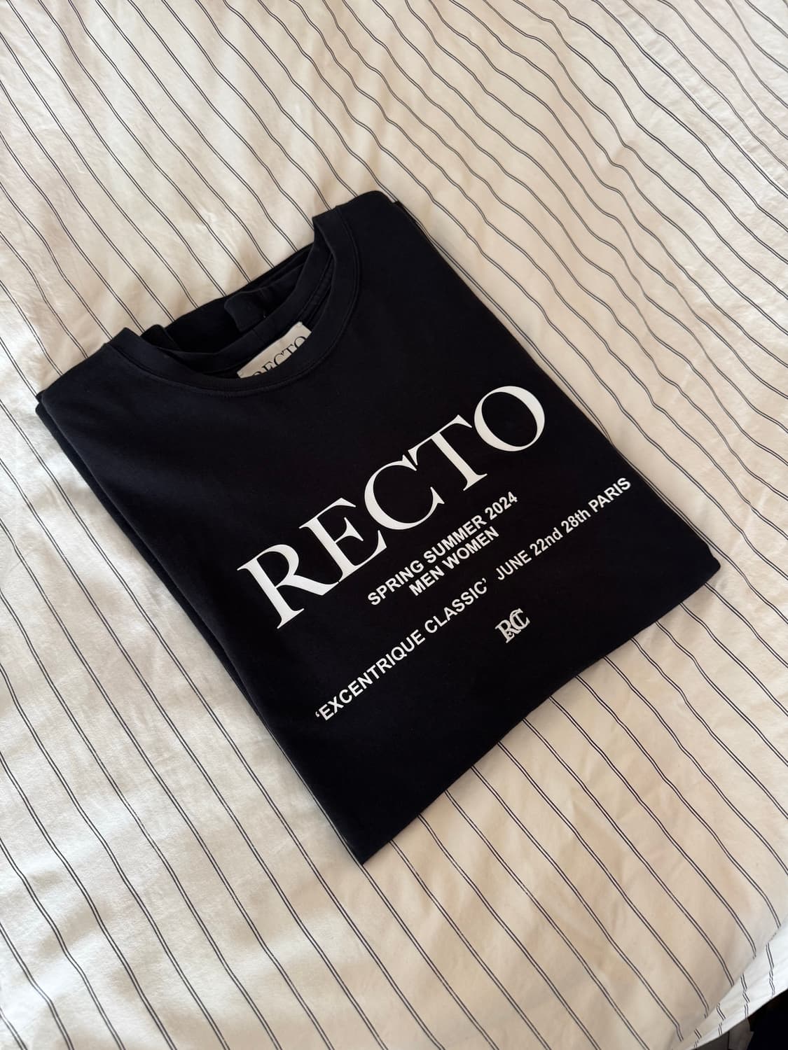 미착용급 RECTO 24SS 시그널로고 티셔츠 블랙 L / 신세계 강남  상품이미지8
