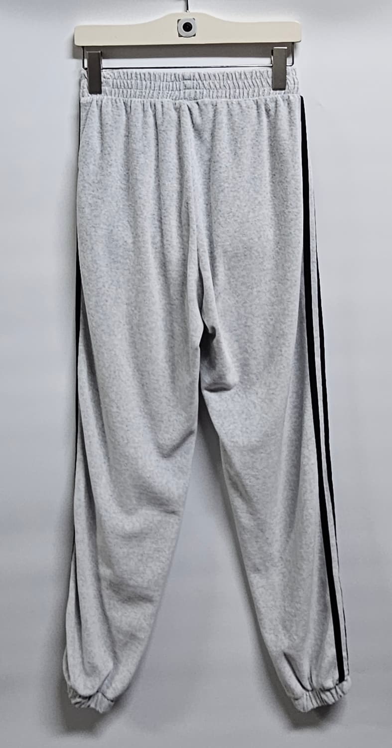 아디다스 여성 벨벳 크롭 조거팬츠 셋업 상품이미지7