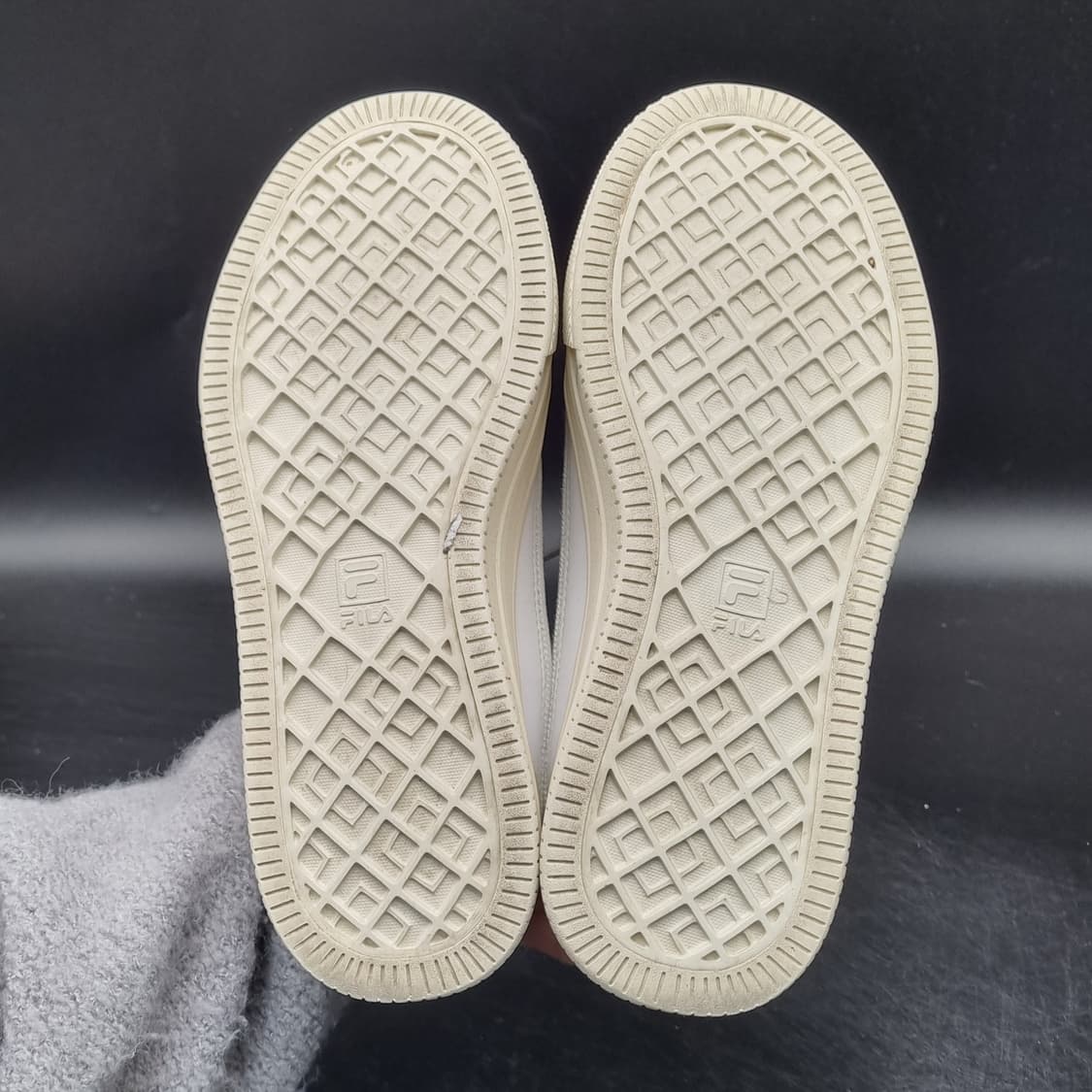 휠라 인터페어 여성스니커즈 230 상품이미지3