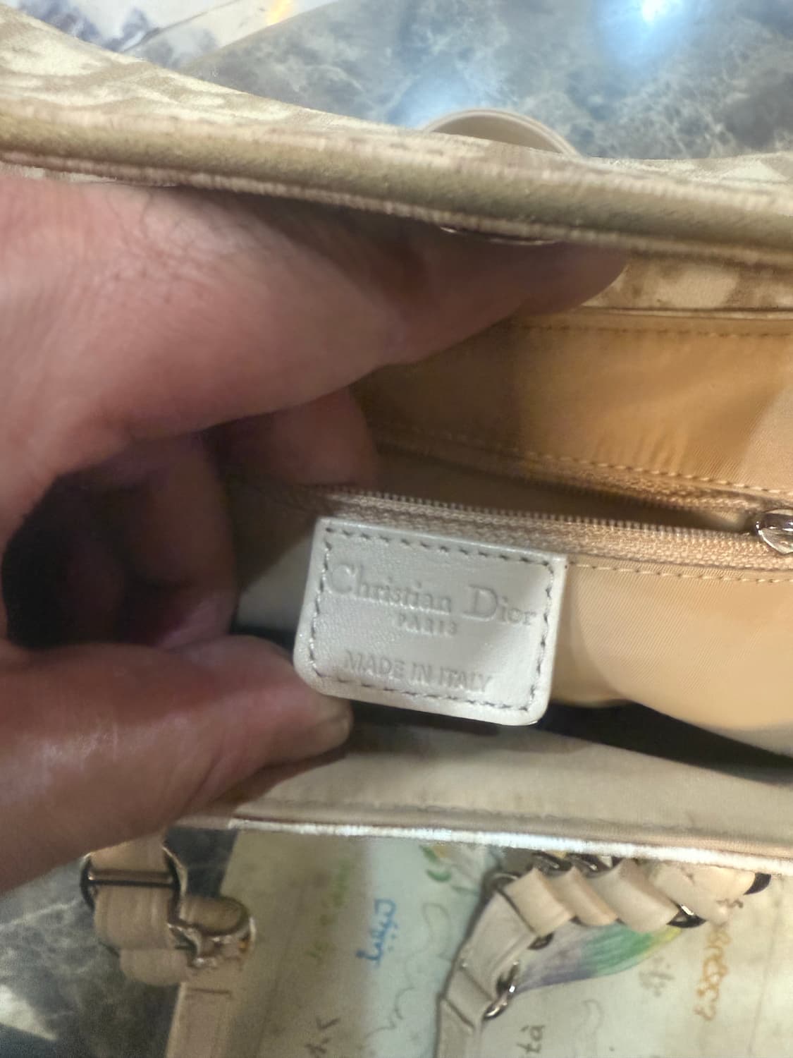 정품 디올 오빌리크 로맨틱 리본 토트백 팝니다 상품이미지8