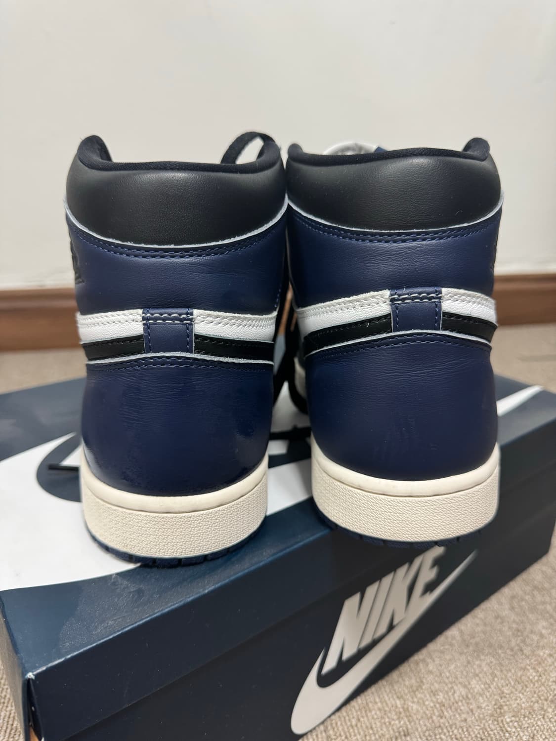 조던 1 하이 OG 미드나잇 네이비 285 상품이미지3