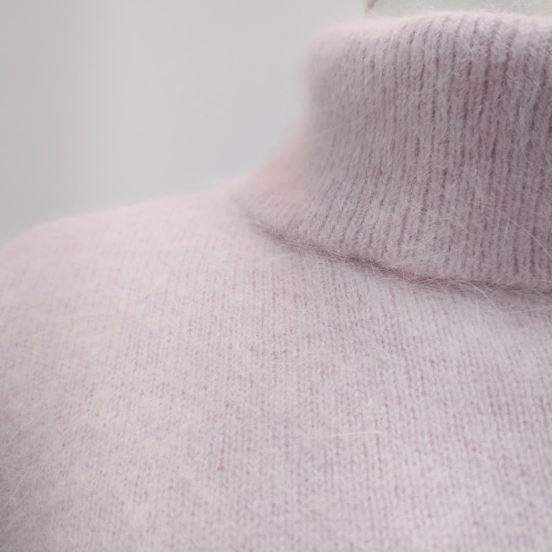 앙고라 소프트핑크 터틀넥 니트 상품이미지7