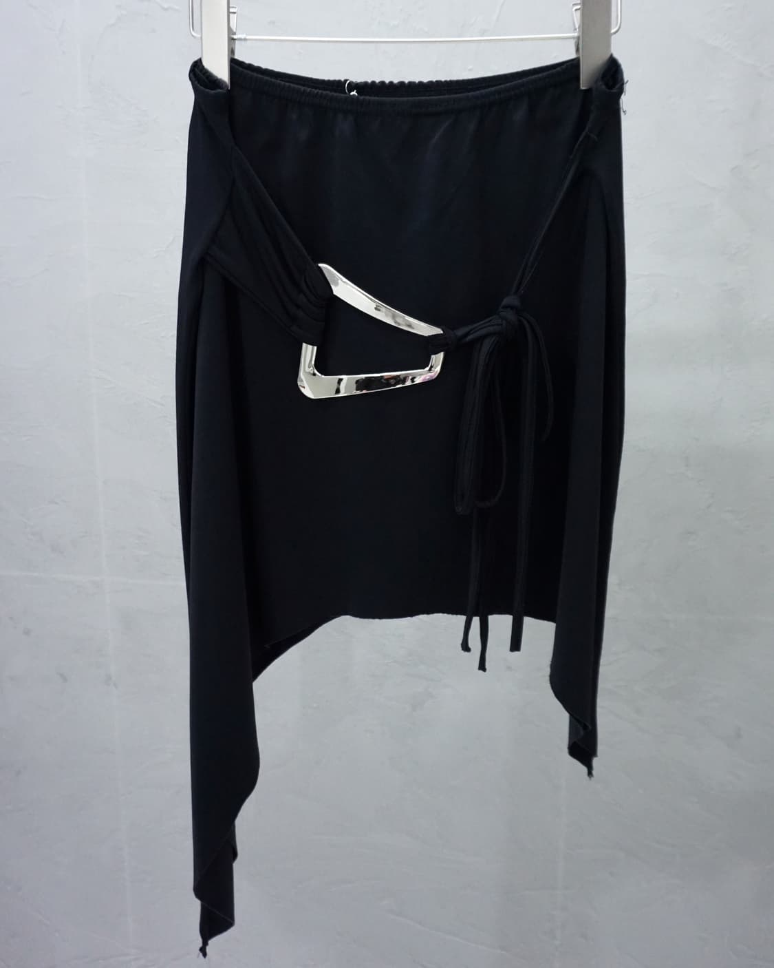 London D Shaped Asymetric Skirt 상품이미지1