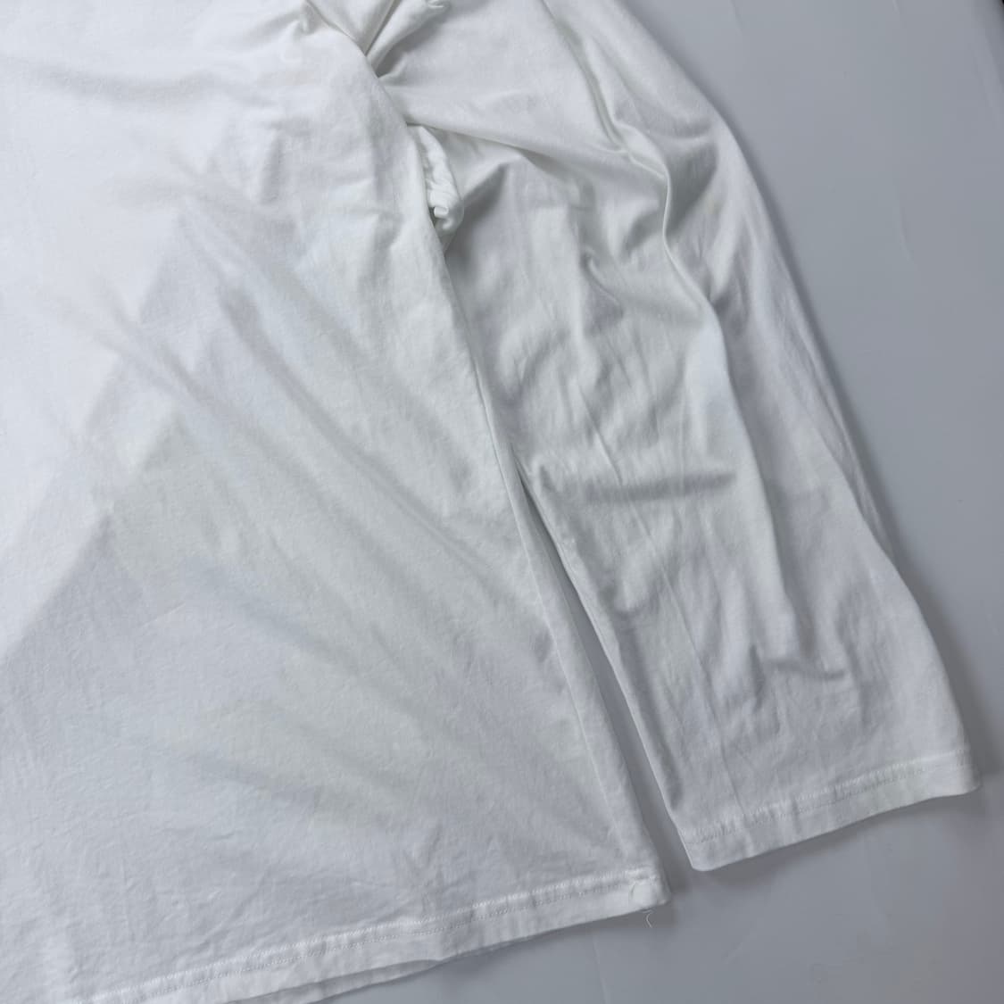 스톡홀름서프보드클럽 백 프린팅 롱 슬리브 상품이미지4