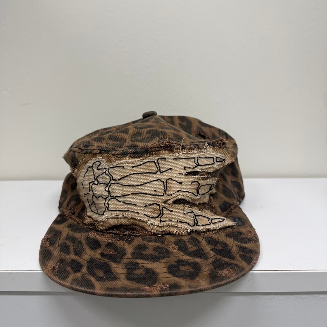 VINTAGE 레오파드 디스트로이드 자수패치 커스텀 필박스캡 상품이미지9