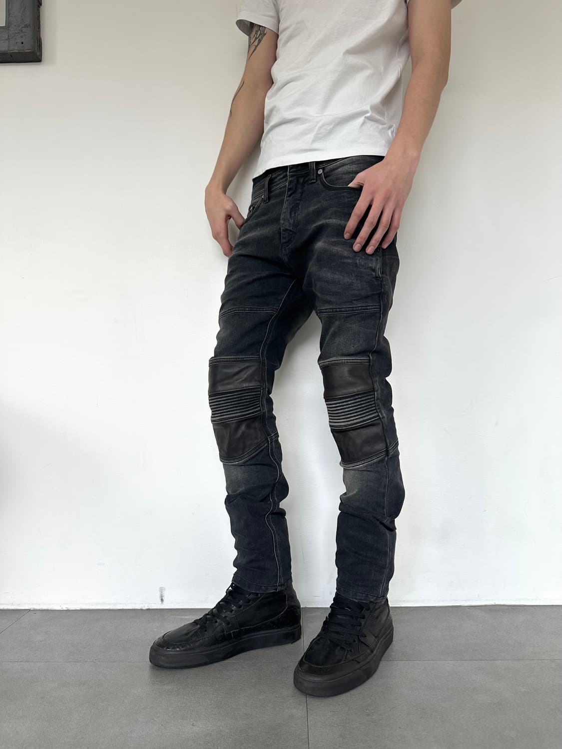 닐바렛 바이커 레더 패널 슬림진 상품이미지3