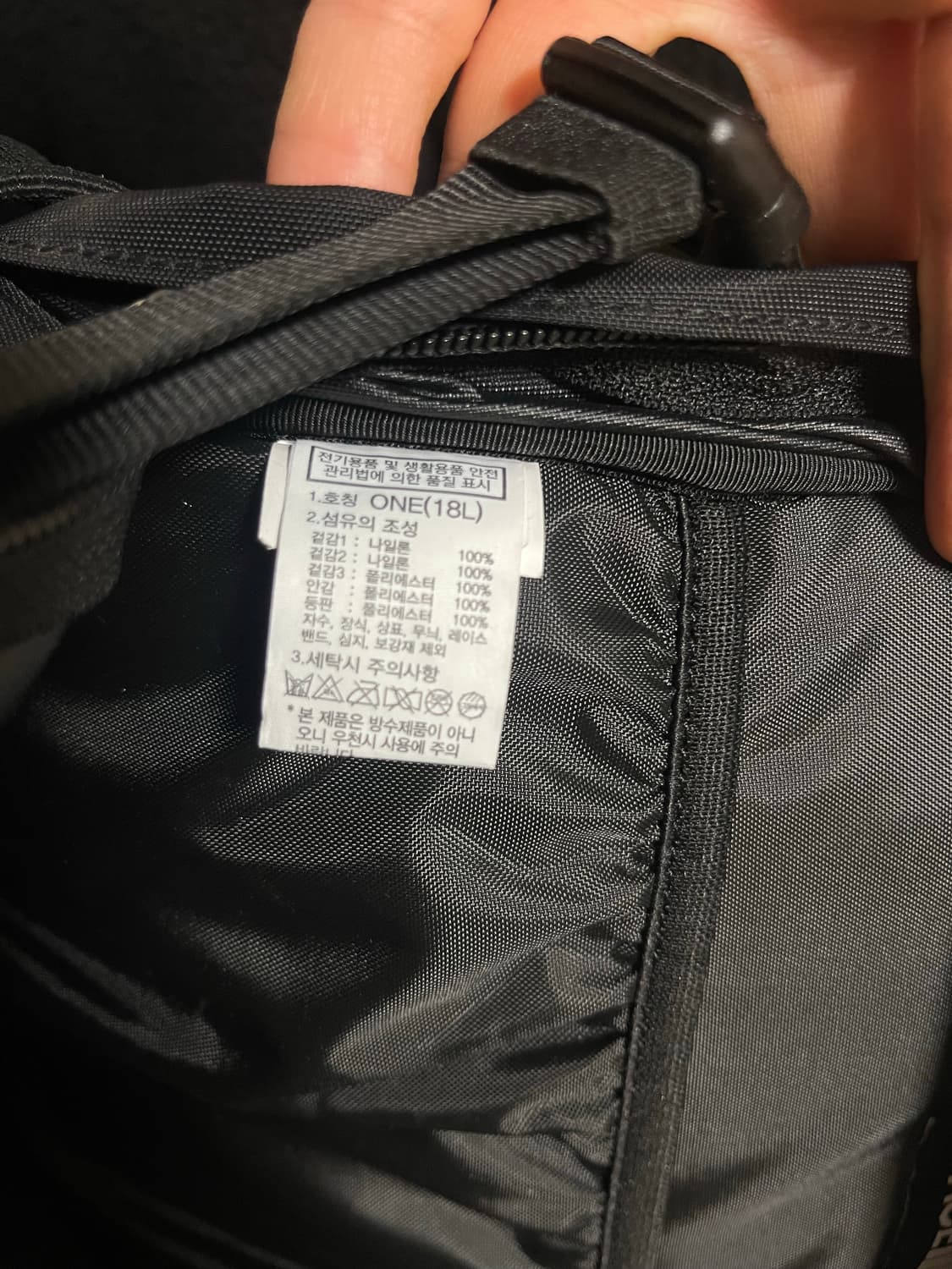 노스페이스 미니샷 백팩 블랙 상품이미지9