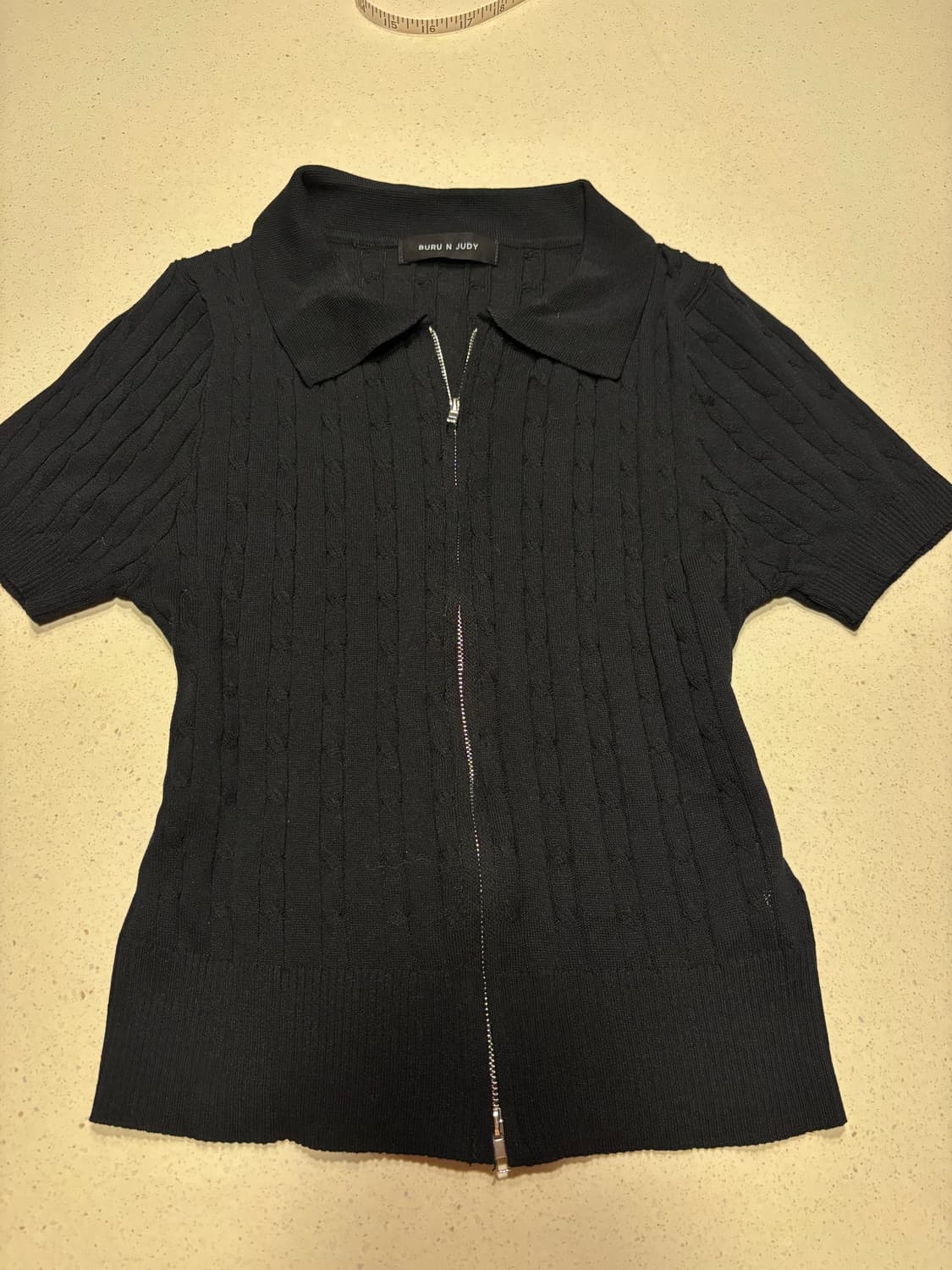 RURU N JUDY 블랙 집업 반팔 니트 상품이미지1