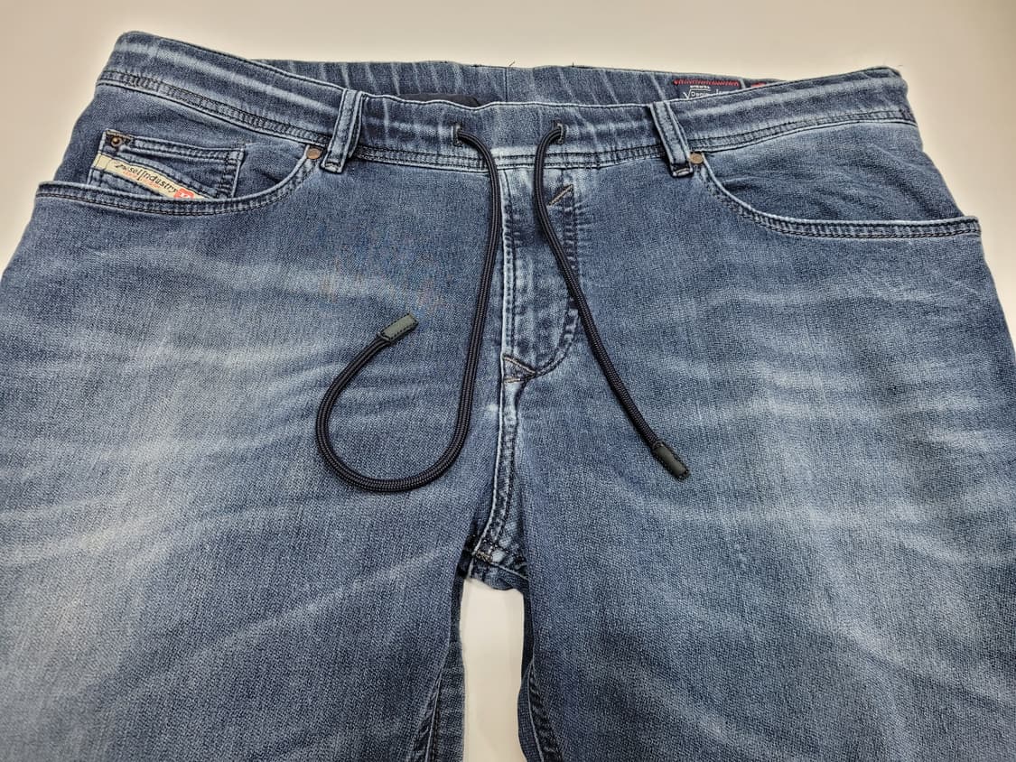 DIESEL 디젤 웨이키 조거진 청바지 / 남 34 (추천 34이상)
 상품이미지3