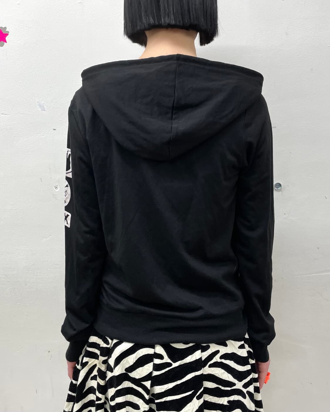 Glen News Asymmetric Black Hooded Zip-Up 상품이미지2