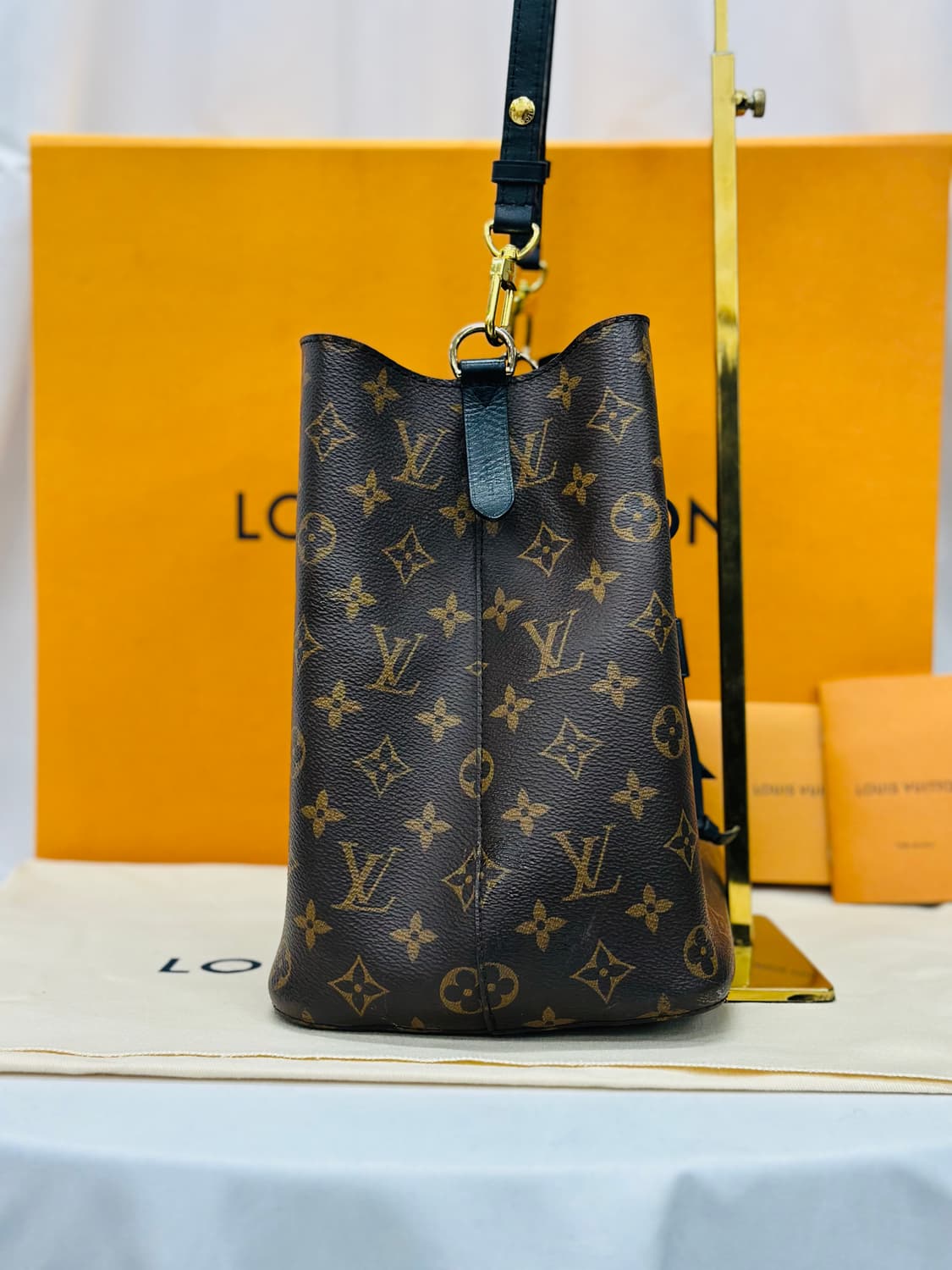 [정품] 루이비통 네오노에 MM 모노그램 블랙 M44020 상품이미지6