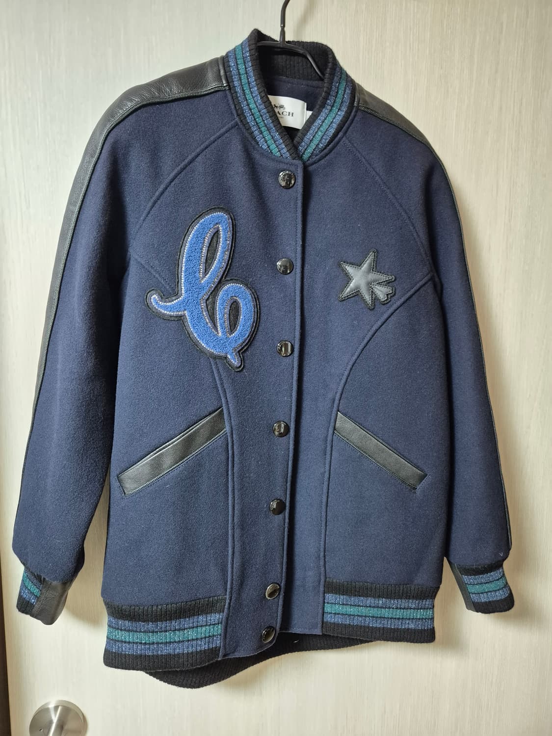 (정품) 코치 리얼양가죽 봄버 자켓 바시티점퍼 XS 상품이미지1