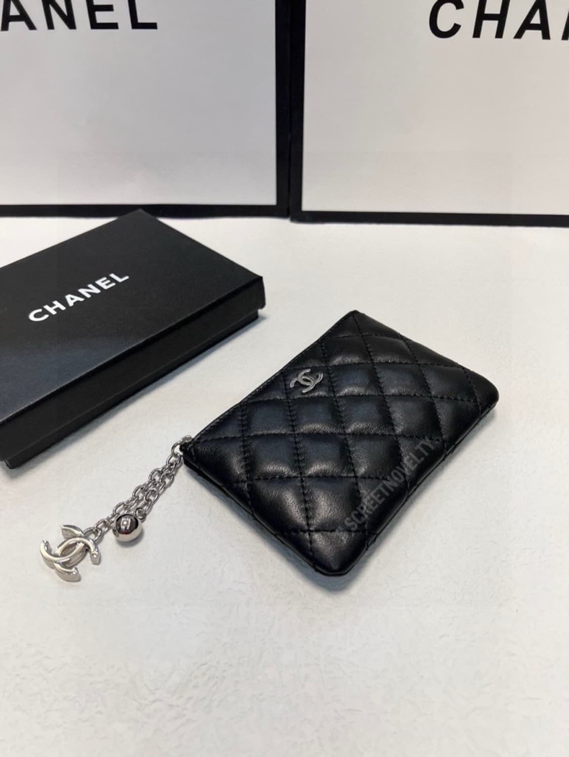 샤넬뷰티 램스킨 동전지갑 파우치 은장 풀박스  상품이미지6