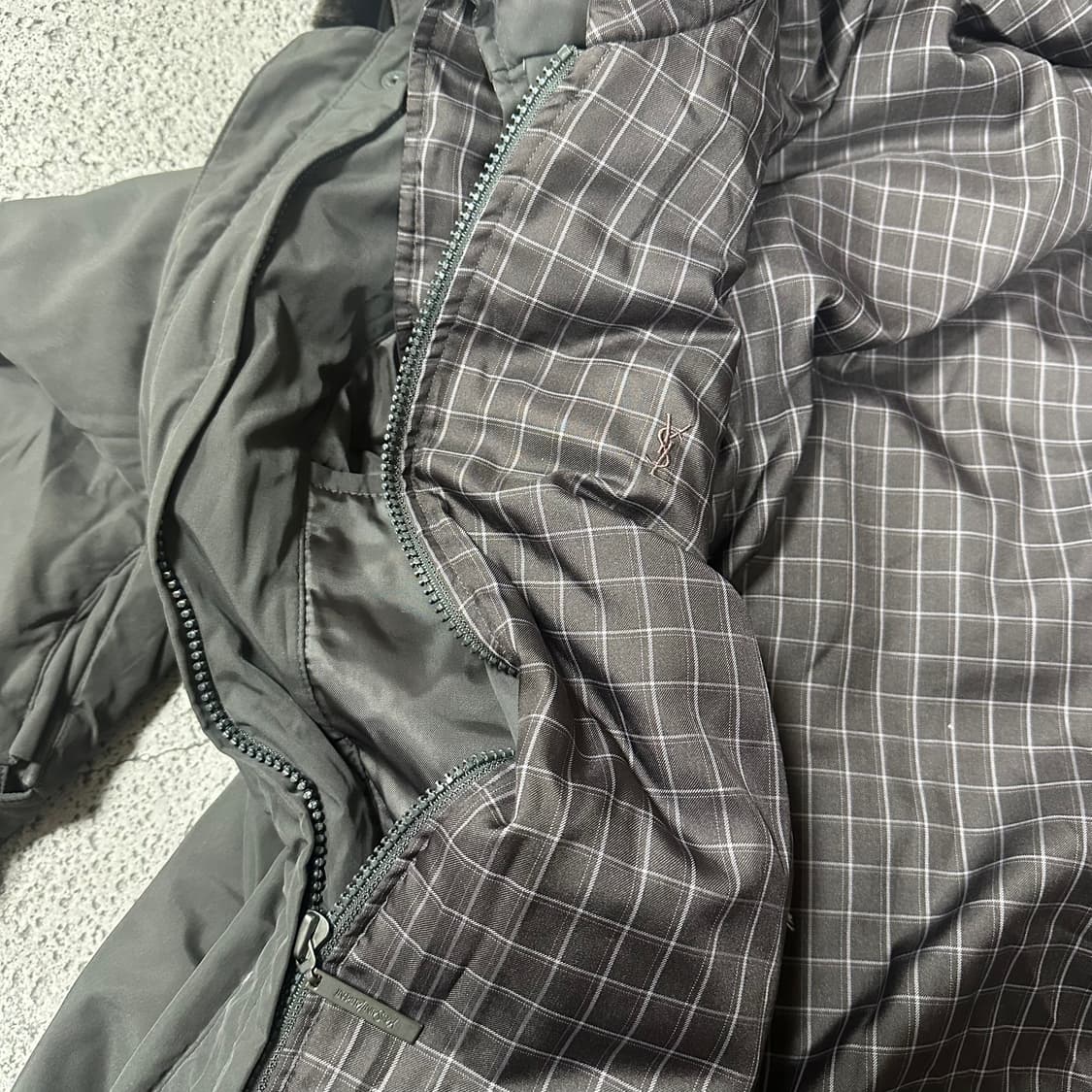 ✨ (내피조끼패딩포함) 입생로랑 덕다운 패딩 점퍼  상품이미지5