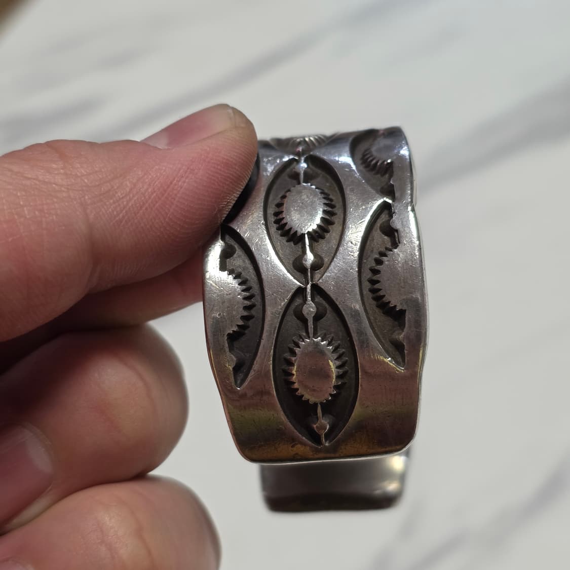 네이티브 아메리칸 주얼리 에머슨 빌 실버 뱅글 상품이미지3