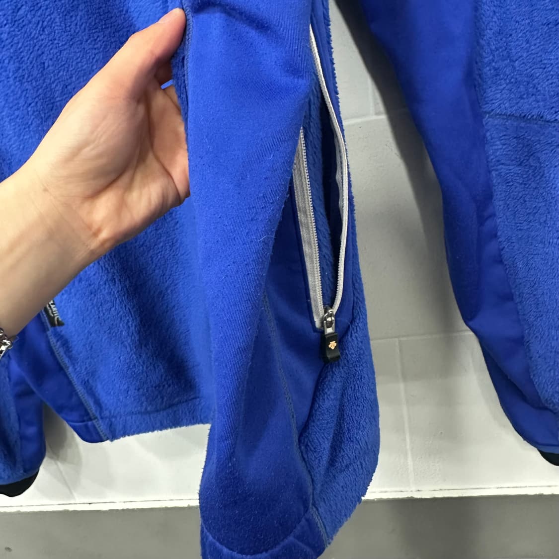 데상트 플리스 자켓 상품이미지7