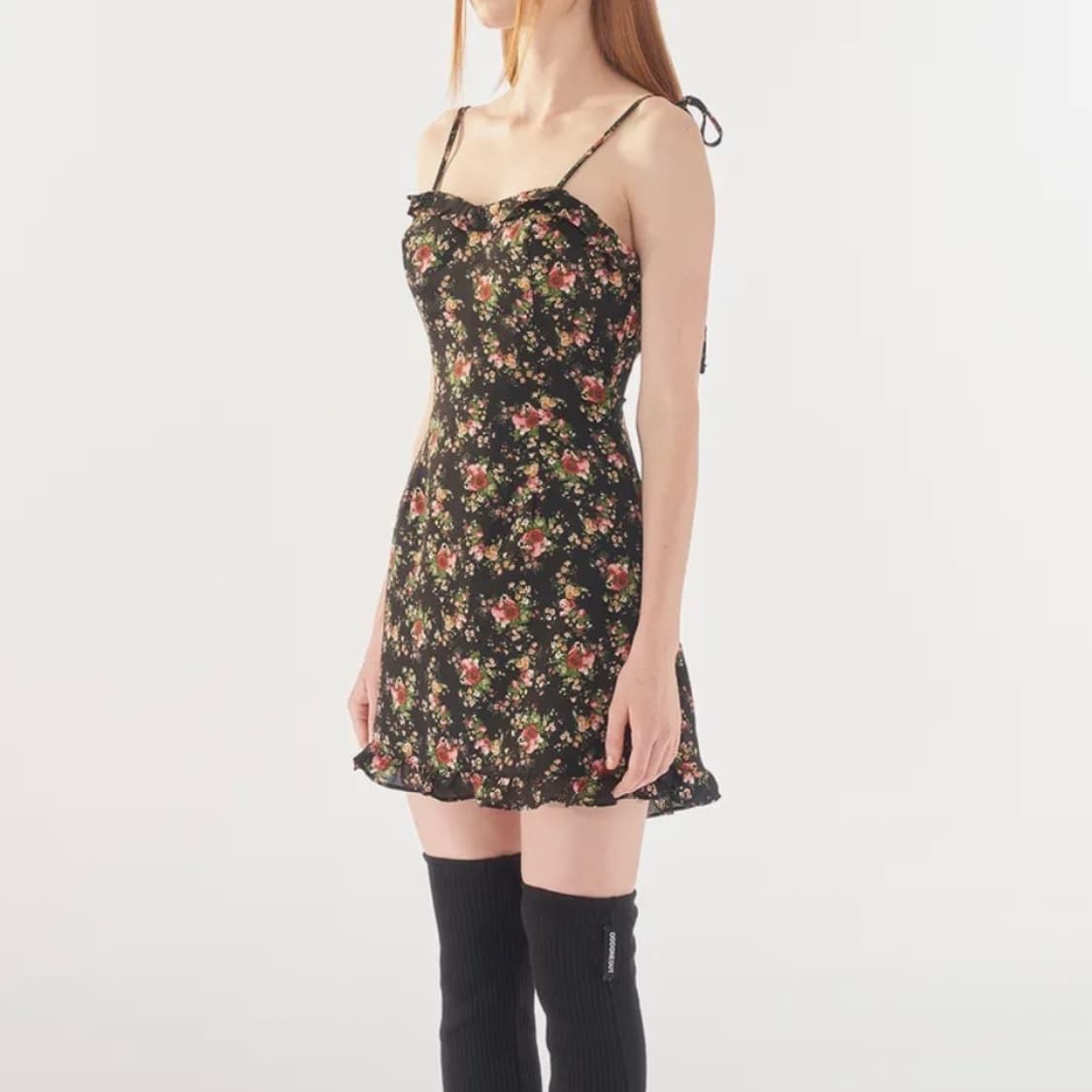 오드원아웃 플라워 원피스 블랙 상품이미지1