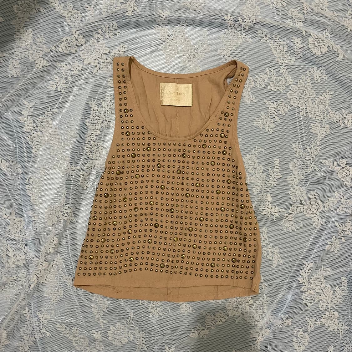 Vintage stud sleeveless 골드 스터드 슬리브리스 나시 상품이미지2
