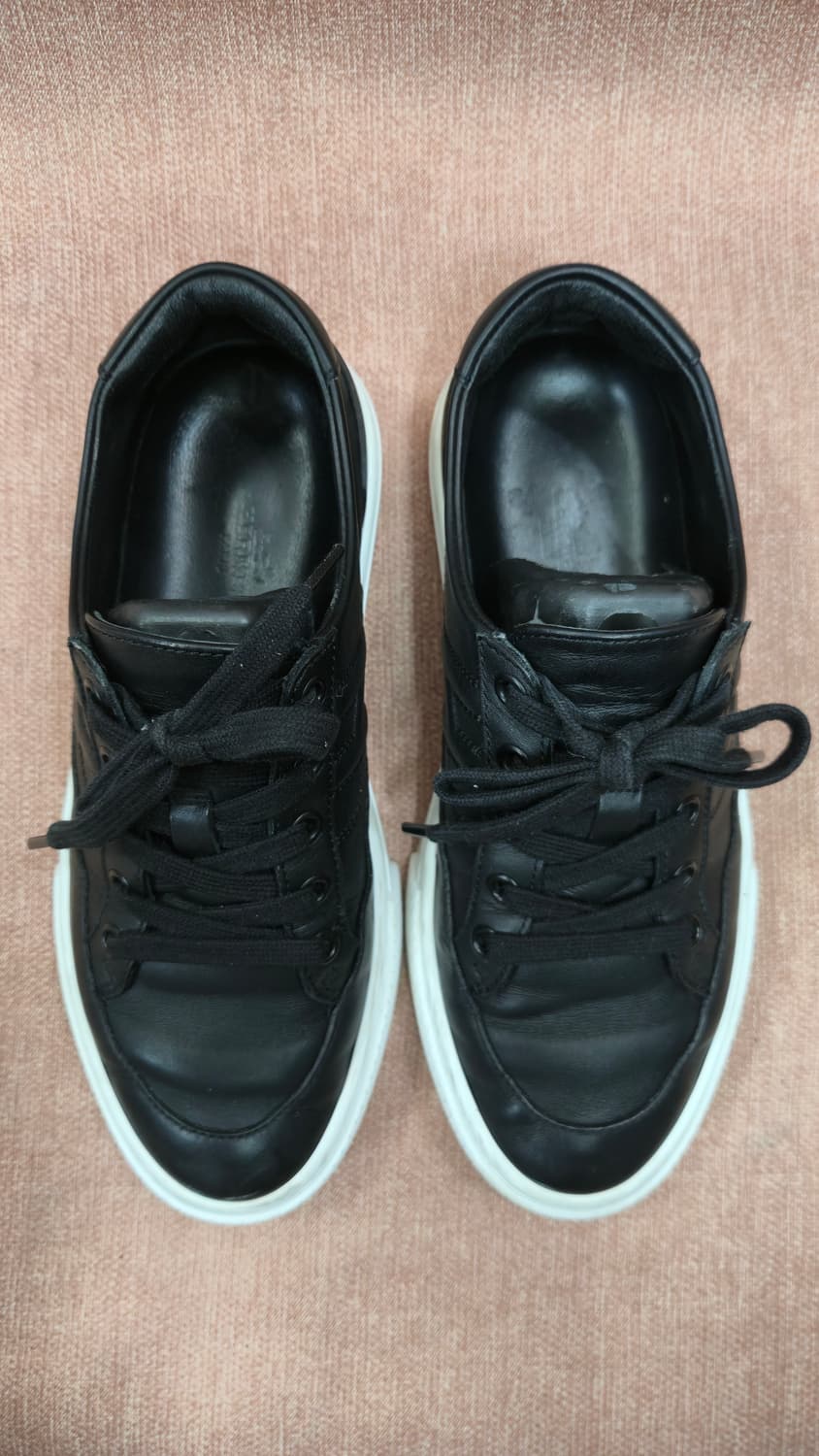 에르메스 정품  37사이즈- 딥 블랙 카프스킨 레더 스니커즈 상품이미지2