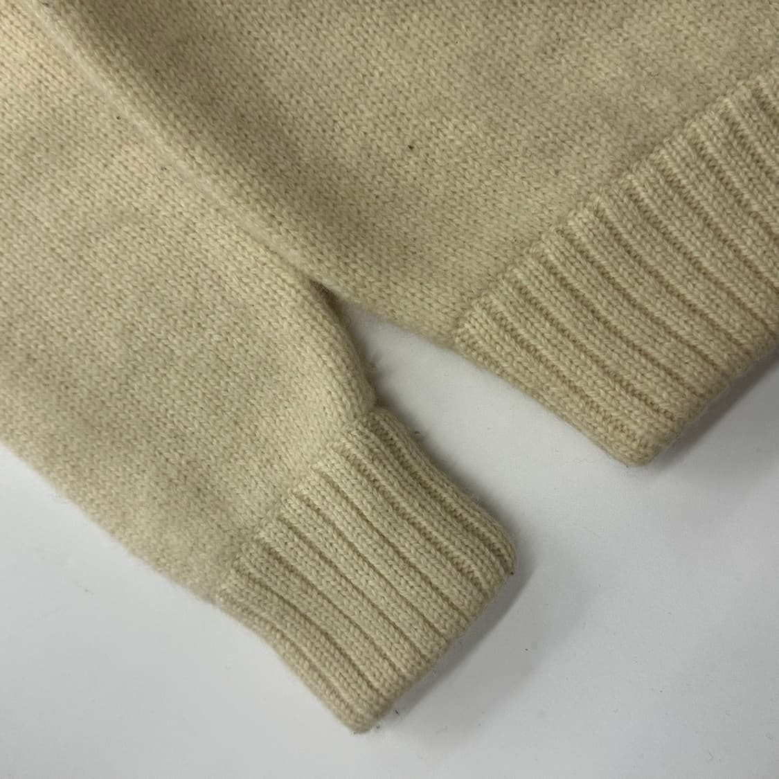 이스트 보이 90‘s 아이보리 강아지 자수 스웨터  상품이미지5