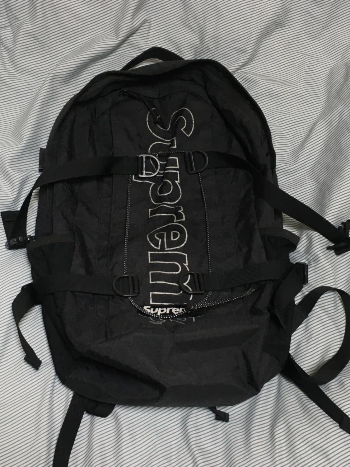 슈프림 18 fw 백팩 블랙 상품이미지1
