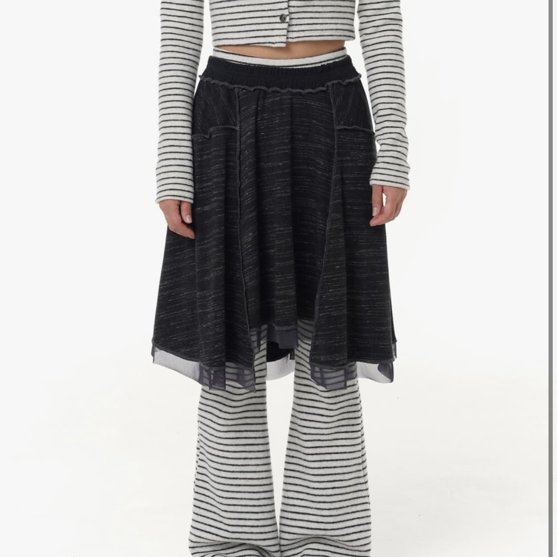 Cozy flare Skirt_Dirsty Black 상품이미지1