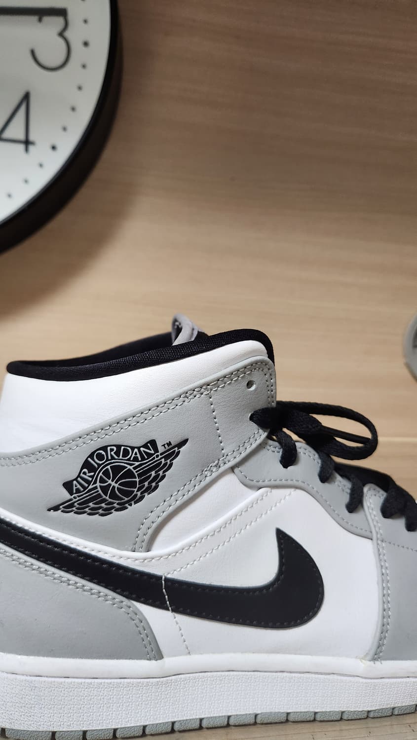 조던 1미드 스모크그레이 상품이미지3