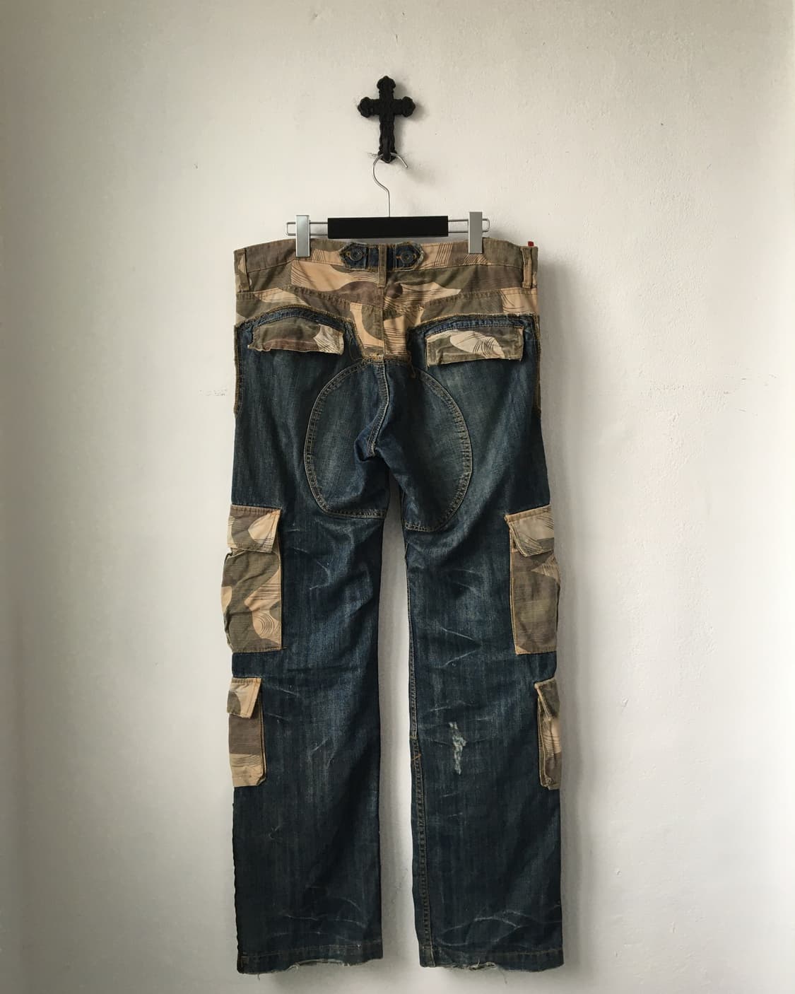Camo pattern patch point denim pants 상품이미지3